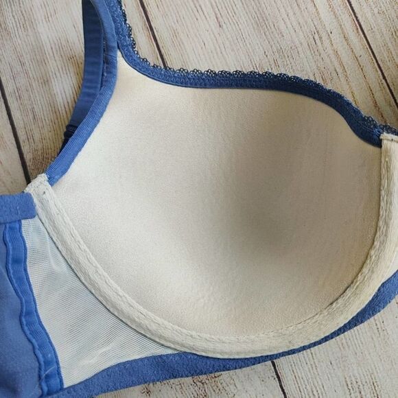 Victoria's Secret Body By Victoria Lined Demi blue lace overlay bra 32DDD - Picture 3 of 8